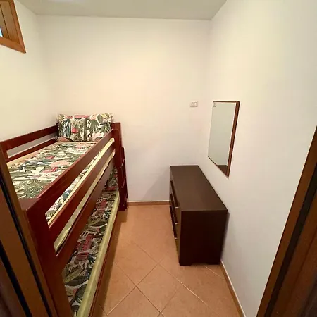 Casa Nika A Pochi Passi Dal Mare Apartment